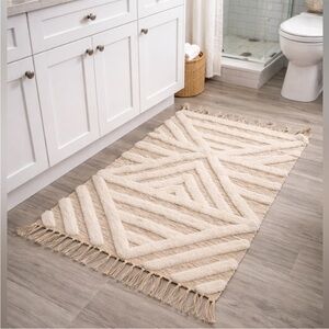 27”x45” Cream Geometric Accent Rug